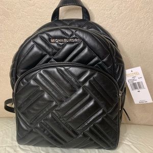 NWT michael kors abbey black medium quilted leather backpack